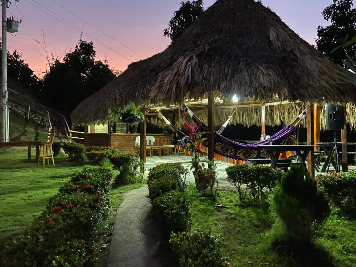 Ecohostal Palmares Del Rio Гуачака Экстерьер фото